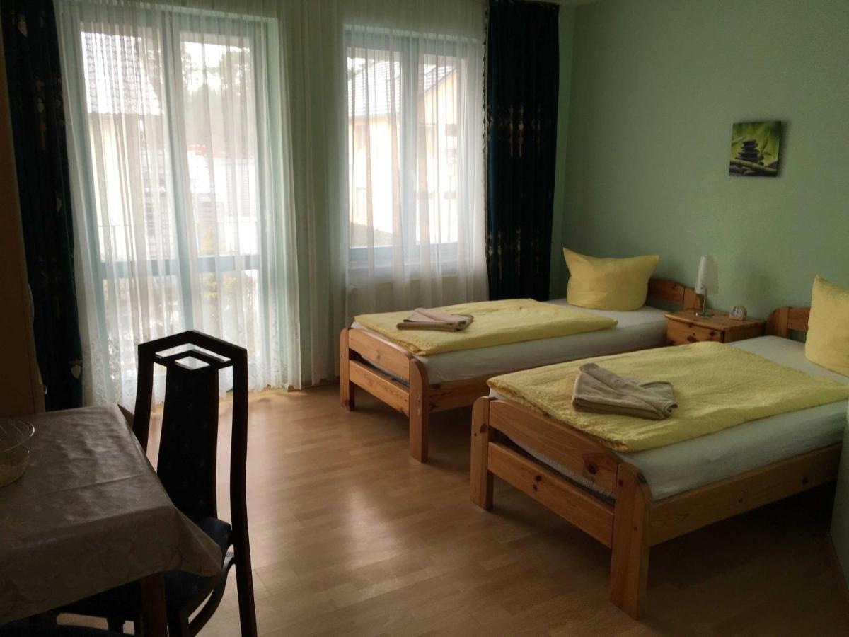 Ferienhaus, Doppelhaushaelfte In Seebad Ahlbeck Heringsdorf  Bagian luar foto
